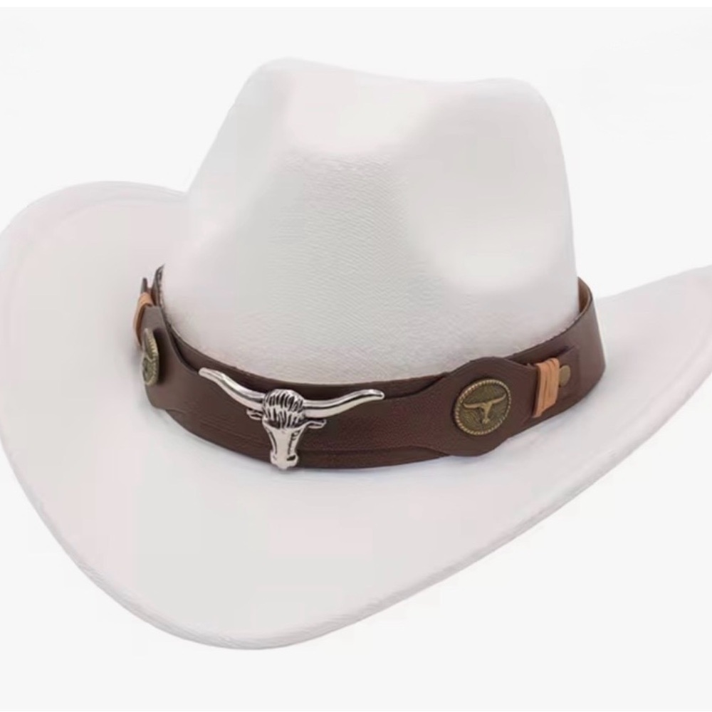 White 🤠 Hat